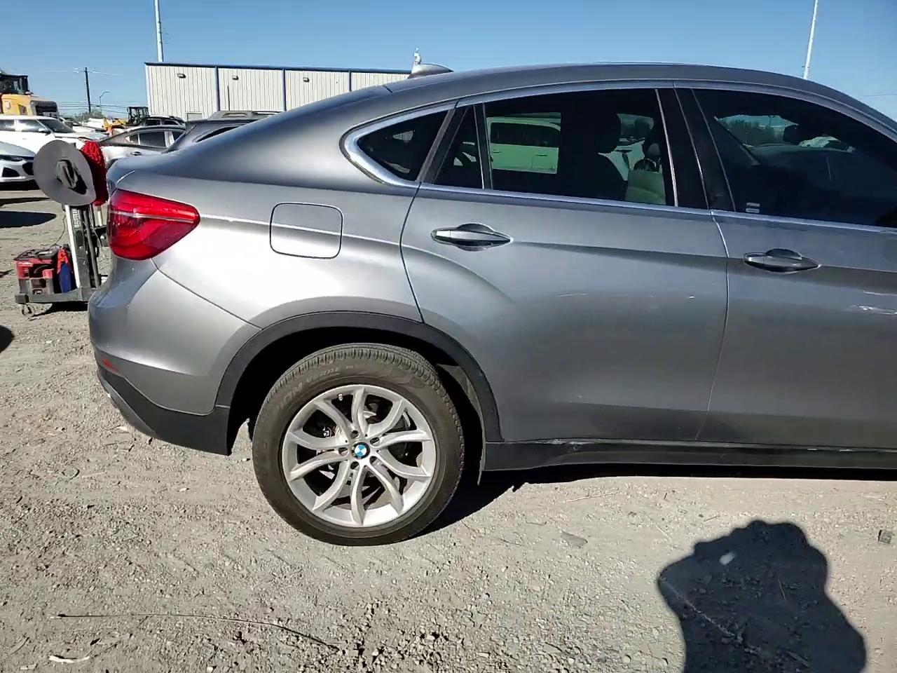 Фото: 5UXKU0C56G0F92357