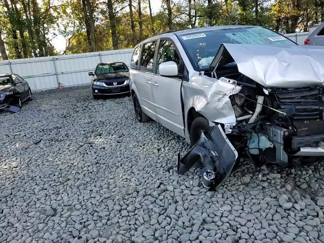 2010 Dodge Grand Caravan Sxt VIN: 2D4RN5D17AR434368 Lot: 84520975