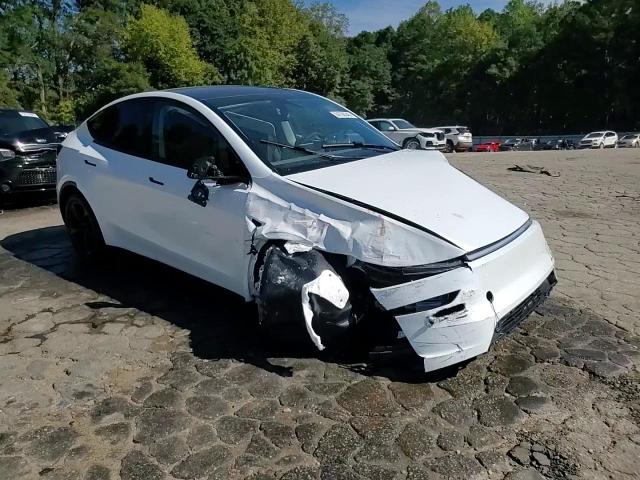 2026 Tesla Model Y VIN: 7SAYGDED8TA428339 Lot: 84760345