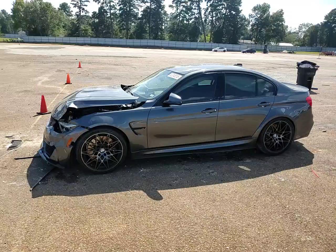 Фото: WBS8M9C50J5J79575