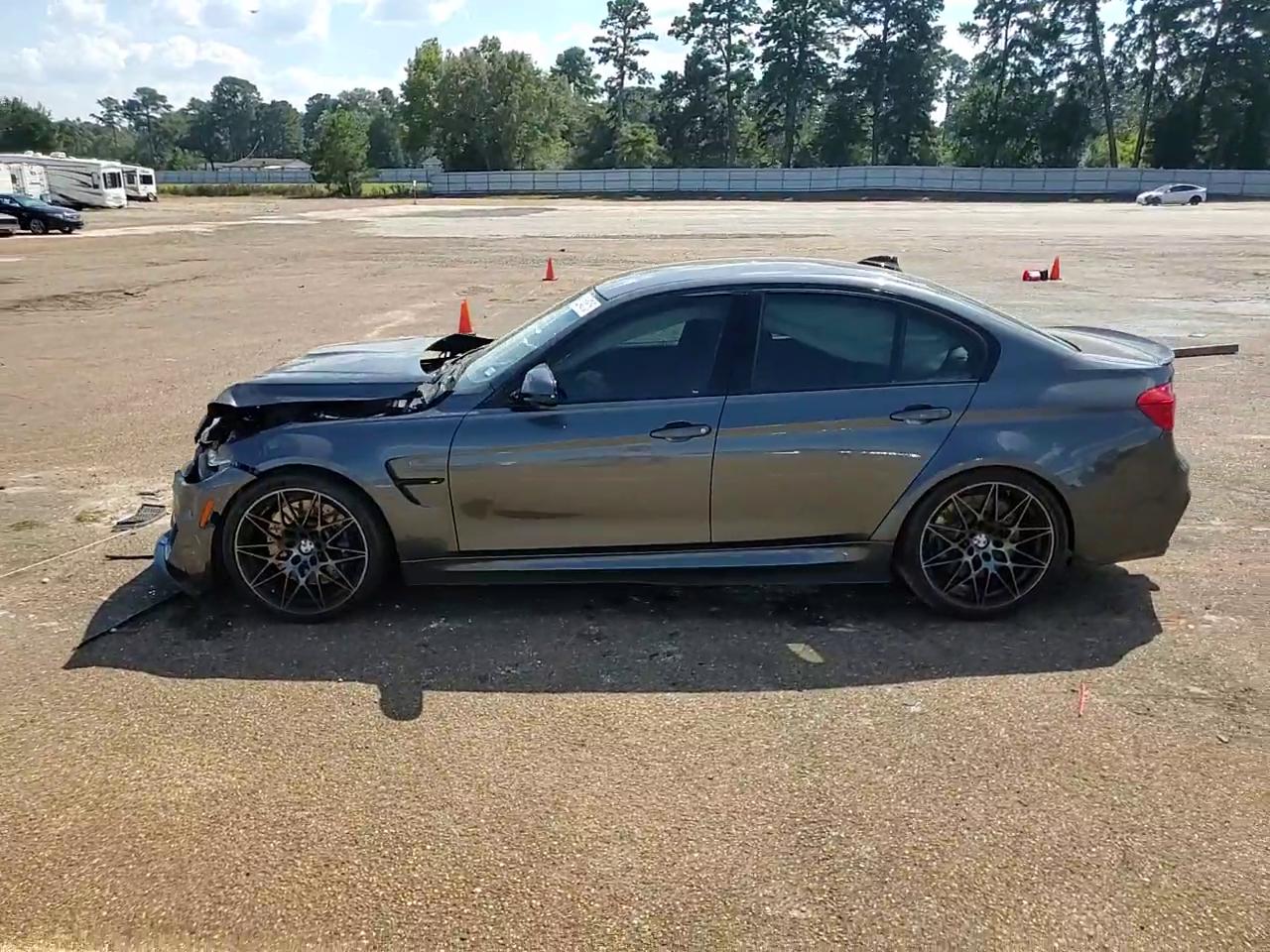 Фото: WBS8M9C50J5J79575