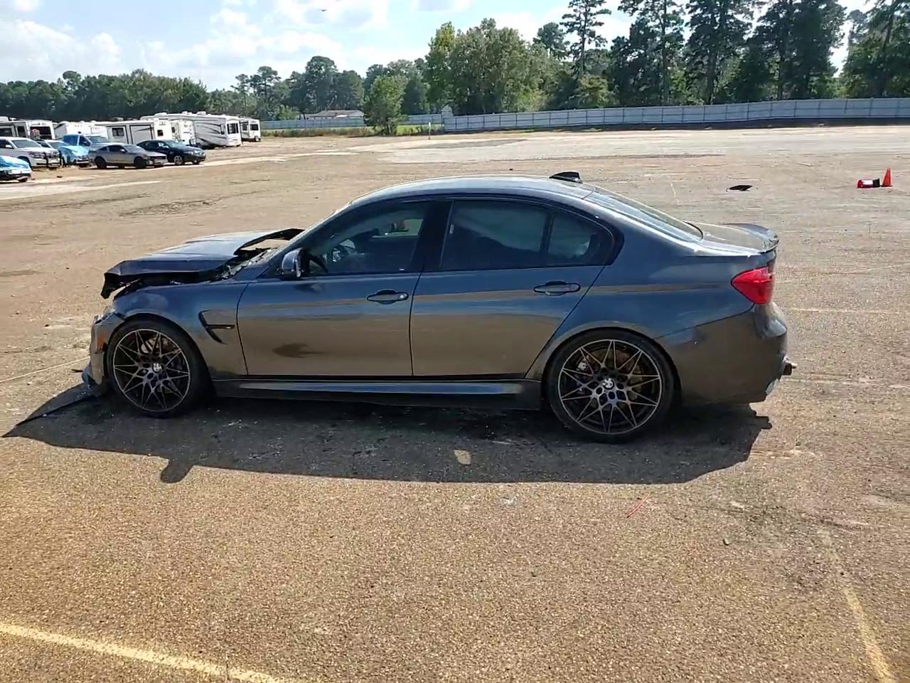 Фото: WBS8M9C50J5J79575