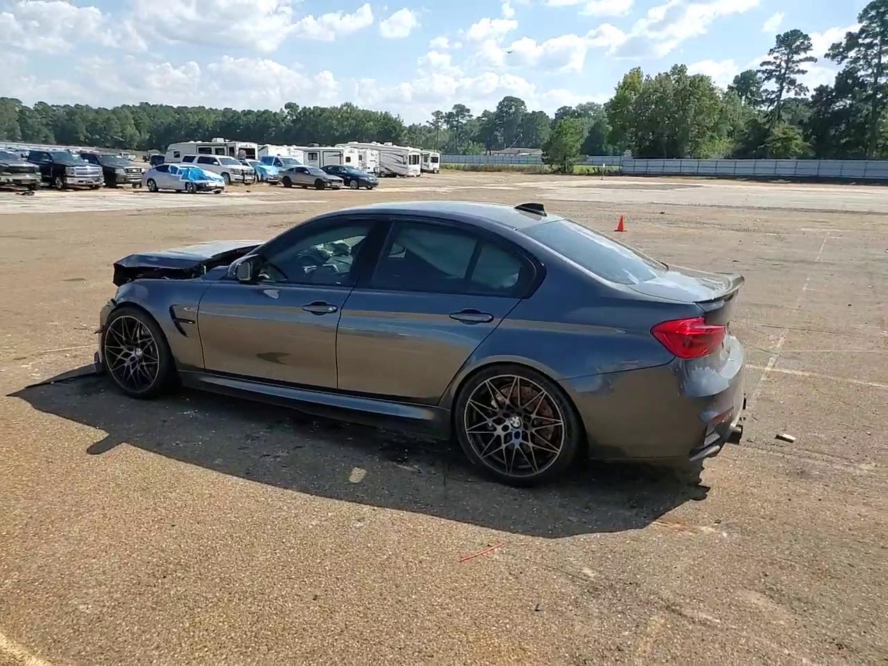 Фото: WBS8M9C50J5J79575