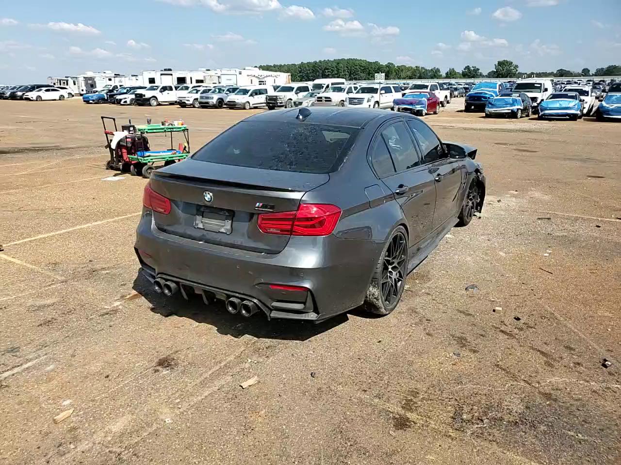 Фото: WBS8M9C50J5J79575