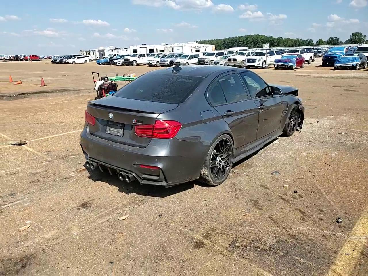 Фото: WBS8M9C50J5J79575