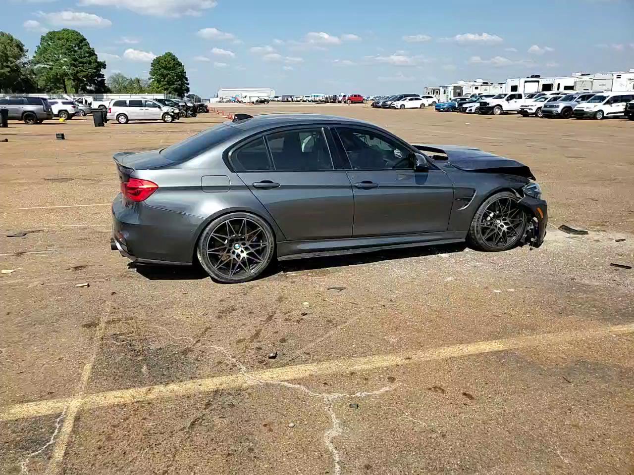 Фото: WBS8M9C50J5J79575