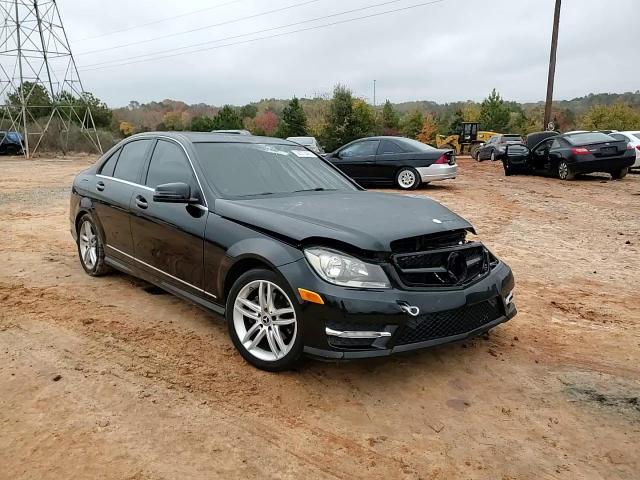 2014 Mercedes-Benz C 250 VIN: WDDGF4HB9ER303541 Lot: 90573455