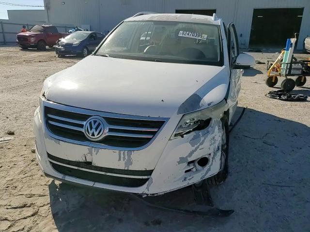 2011 Volkswagen Tiguan S VIN: WVGAV7AX6BW522198 Lot: 82470395