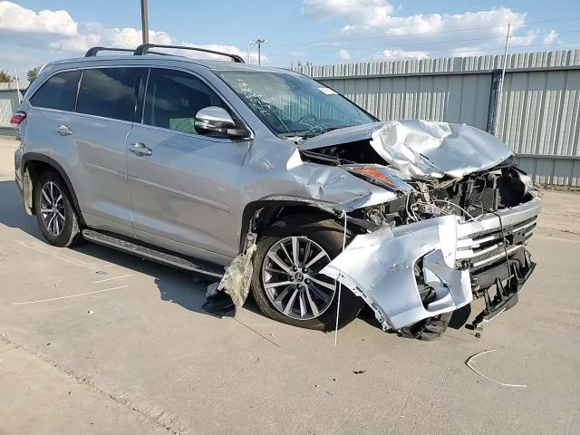 2017 Toyota Highlander Se VIN: 5TDJZRFH4HS459228 Lot: 84579675