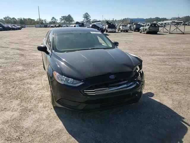 2017 Ford Fusion S VIN: 3FA6P0G72HR148578 Lot: 82729975