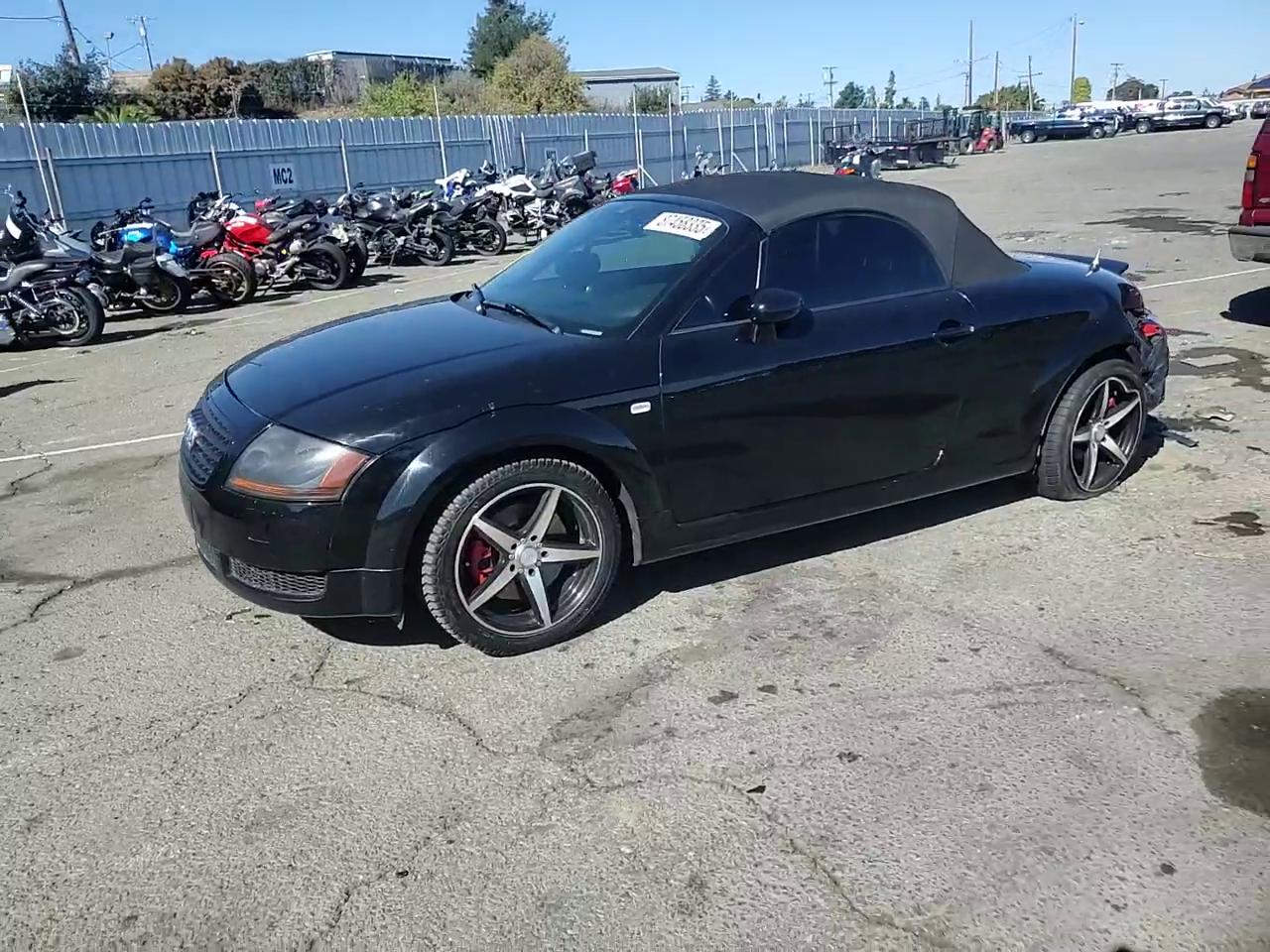 Фото: TRUUT28N311037162