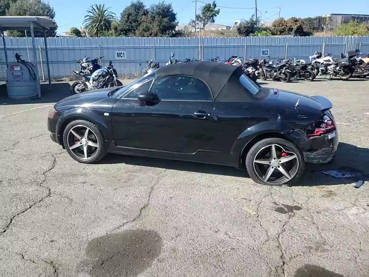 Фото: TRUUT28N311037162