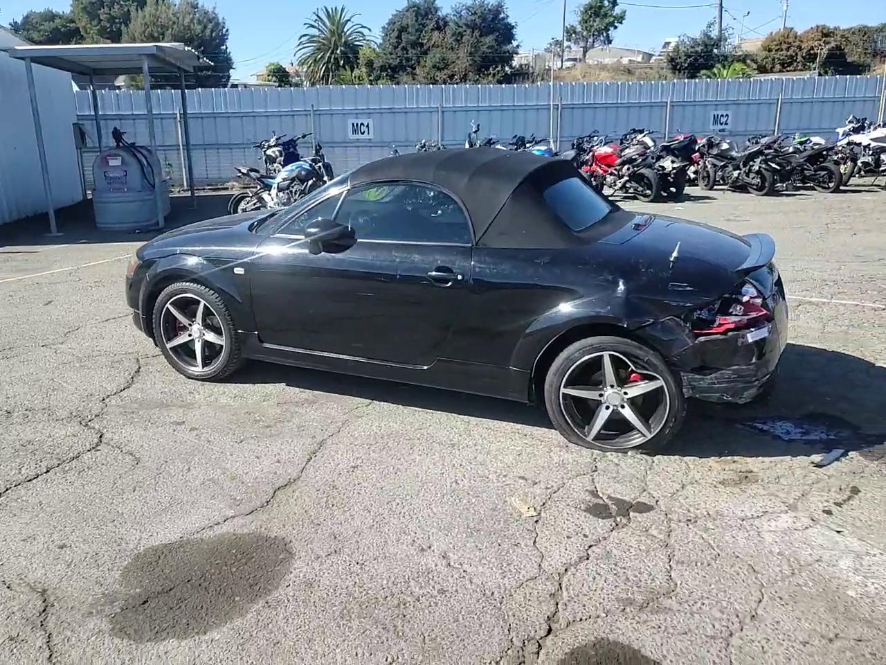 Фото: TRUUT28N311037162