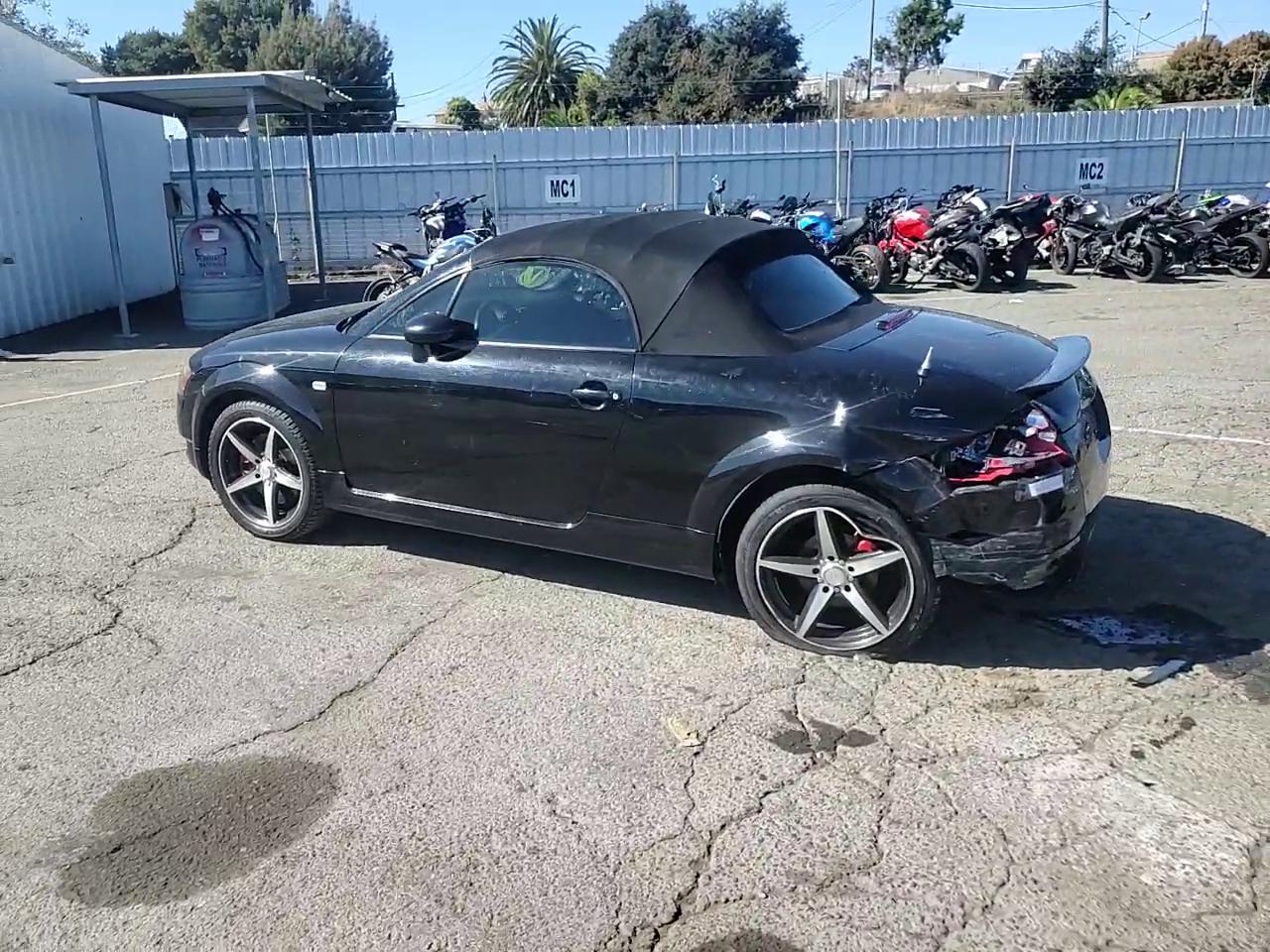 Фото: TRUUT28N311037162