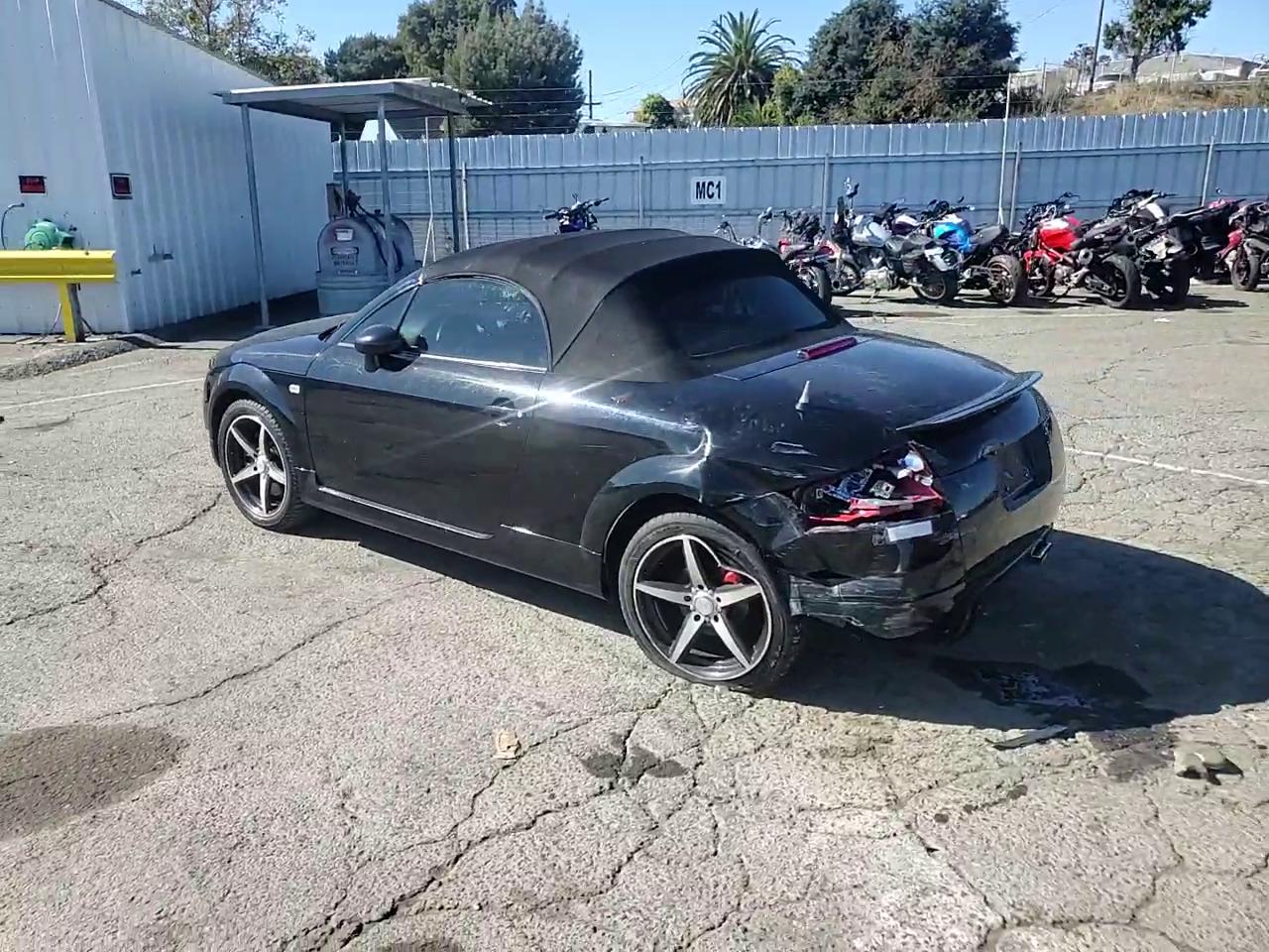 Фото: TRUUT28N311037162