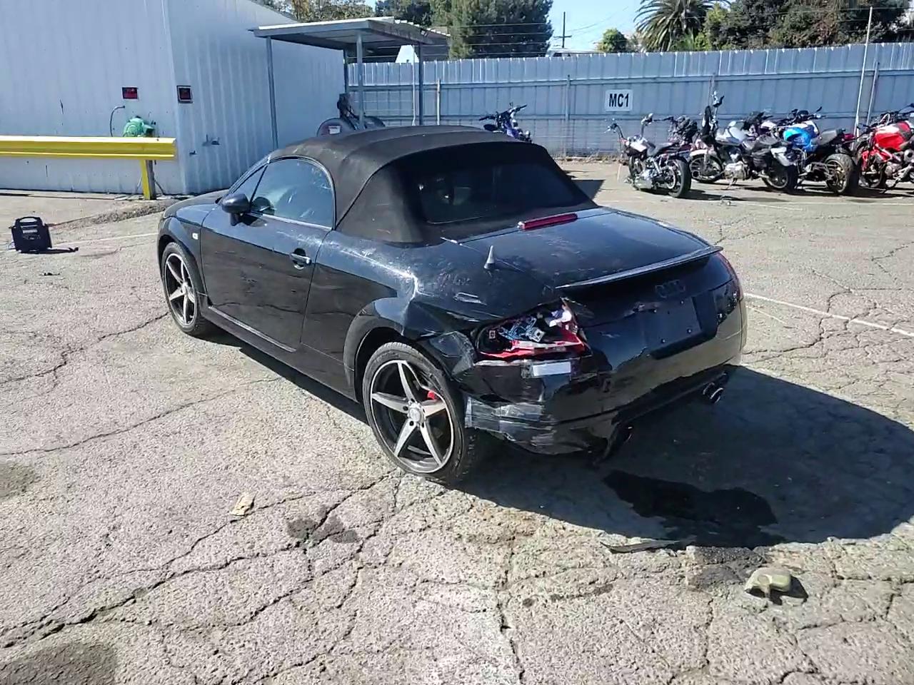 Фото: TRUUT28N311037162