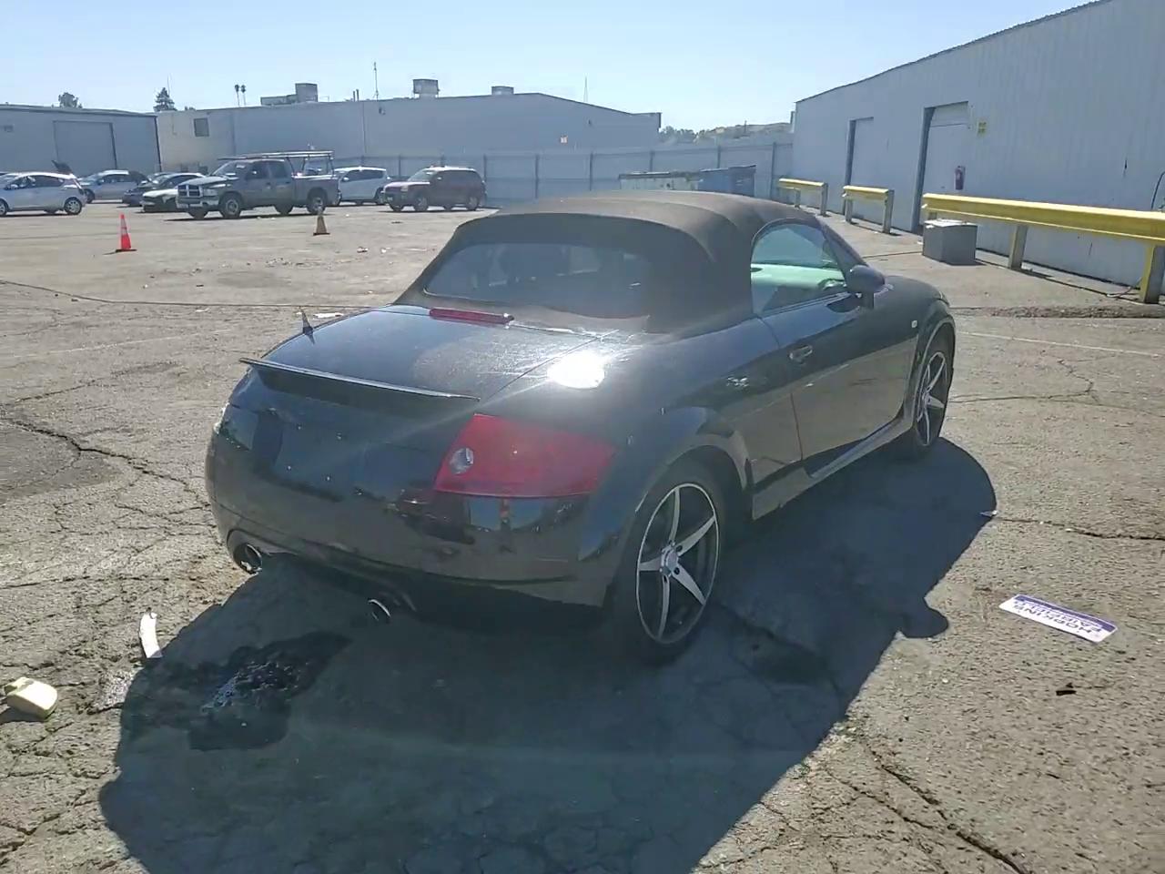 Фото: TRUUT28N311037162