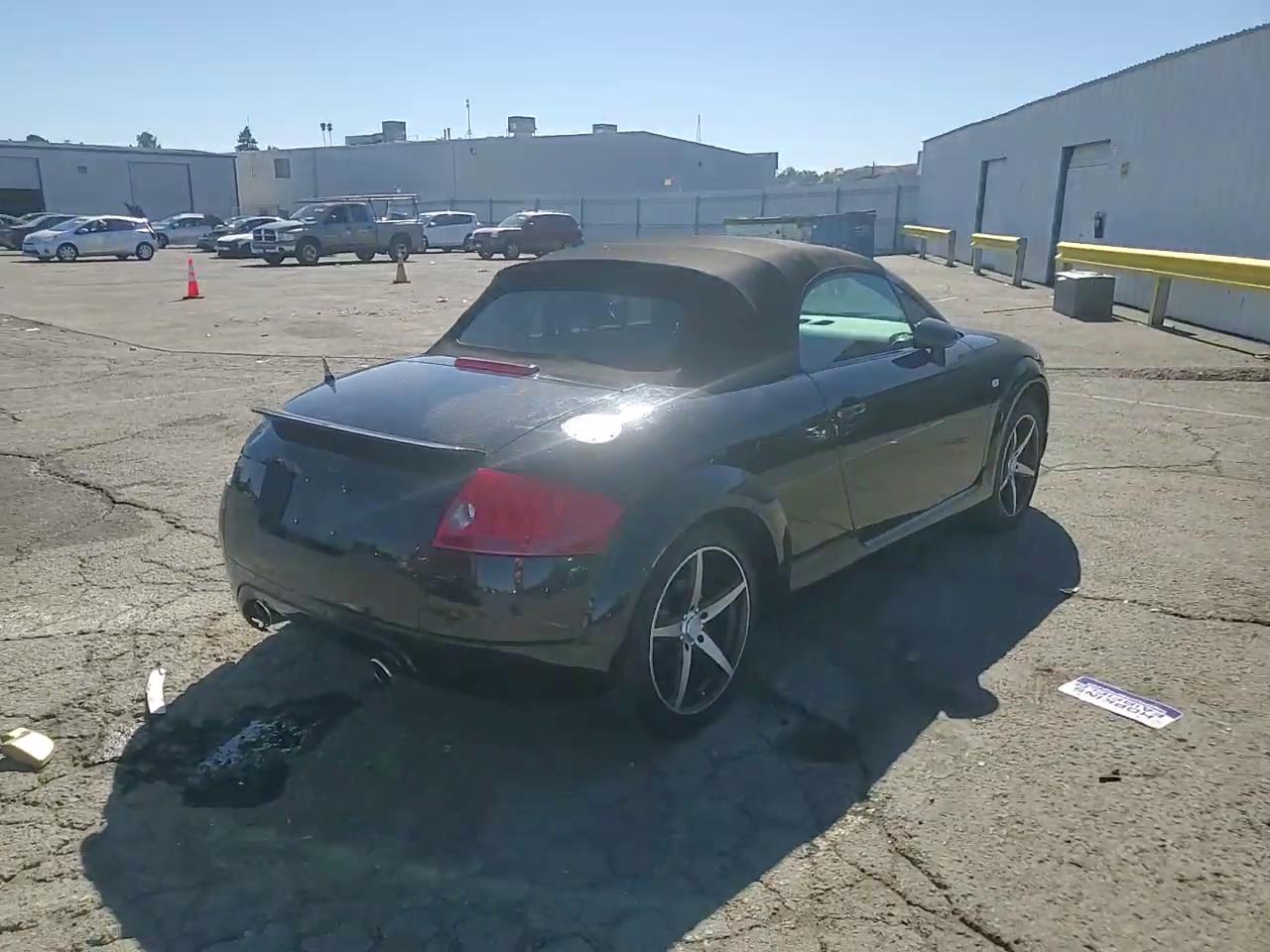 Фото: TRUUT28N311037162