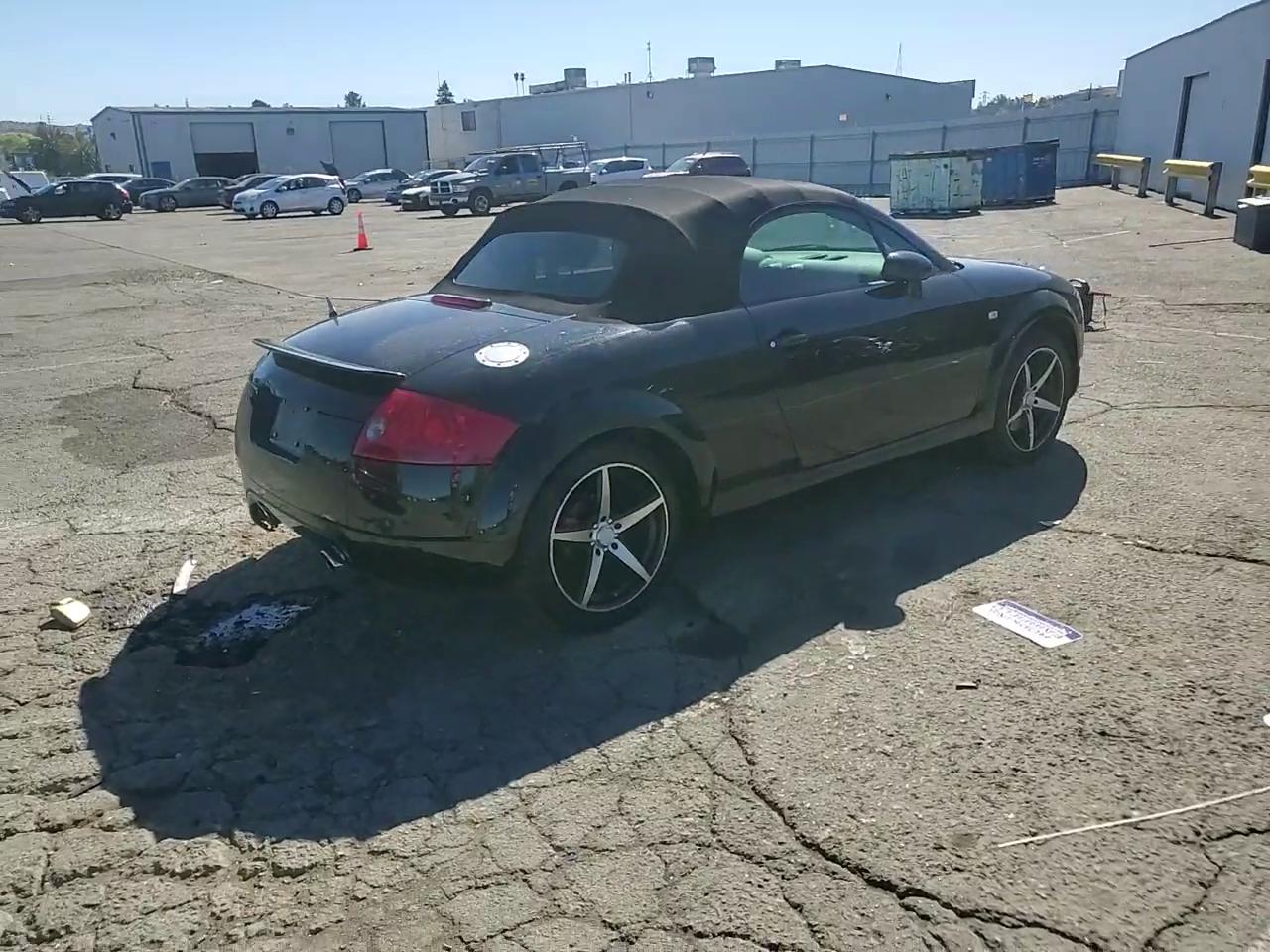 Фото: TRUUT28N311037162