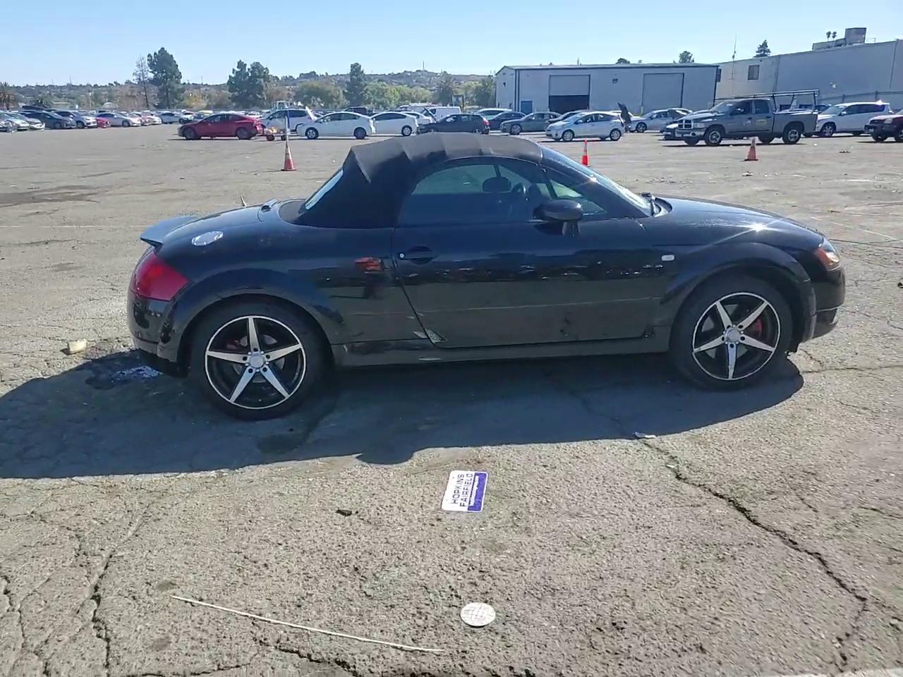 Фото: TRUUT28N311037162