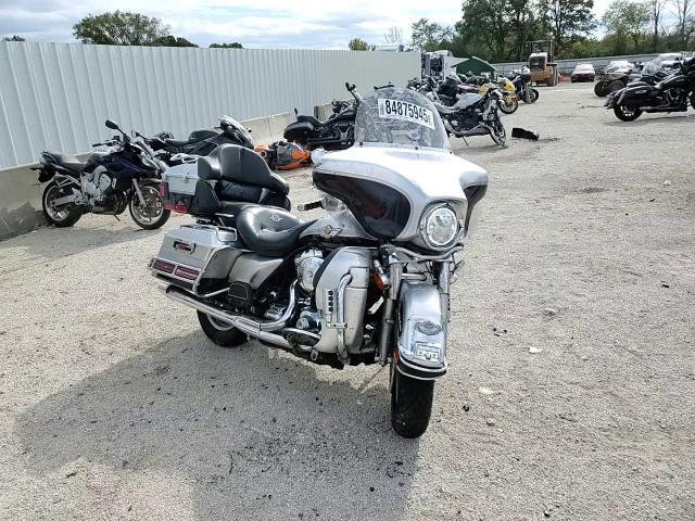 2003 Harley-Davidson Flhtcui Anniversary VIN: 1HD1FCW423Y609674 Lot: 84875945