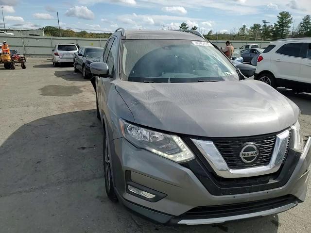 2018 Nissan Rogue S VIN: JN8AT2MV1JW316555 Lot: 85784585