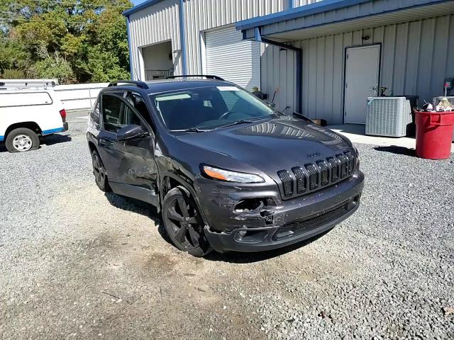 2018 Jeep Cherokee Latitude VIN: 1C4PJLCB7JD556908 Lot: 82650135