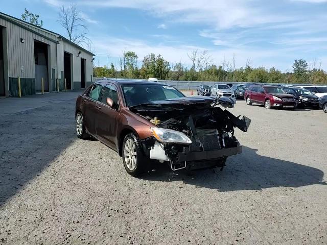 2012 Chrysler 200 Touring VIN: 1C3CCBBB4CN172977 Lot: 84392015
