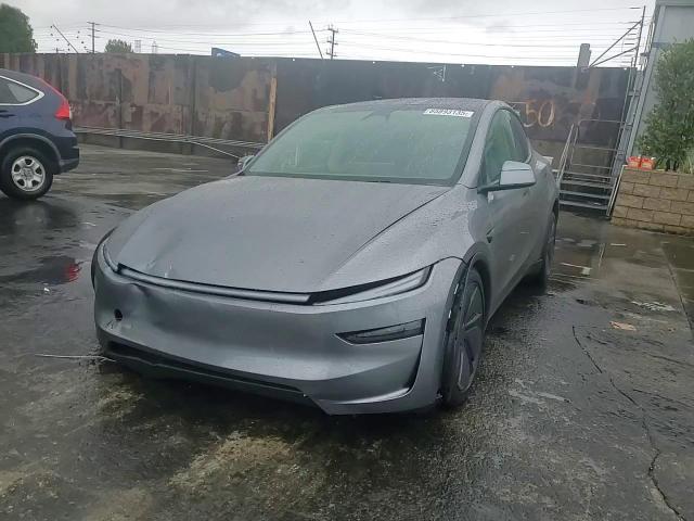 2026 Tesla Model Y VIN: 7SAYGDED3TF391378 Lot: 85893135