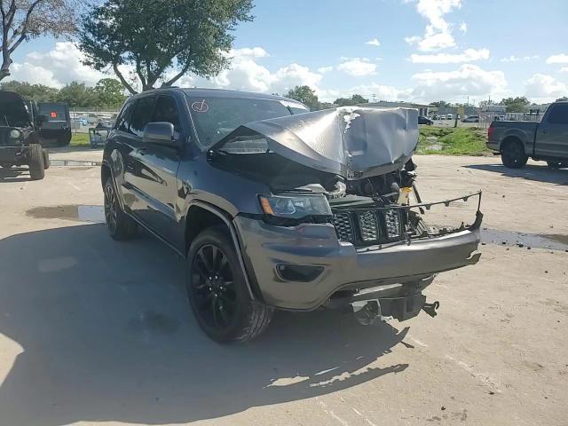 2017 Jeep Grand Cherokee Laredo VIN: 1C4RJEAG1HC930027 Lot: 85717455