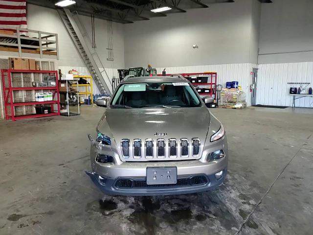 2017 Jeep Cherokee Latitude VIN: 1C4PJMCB8HW620944 Lot: 86879985