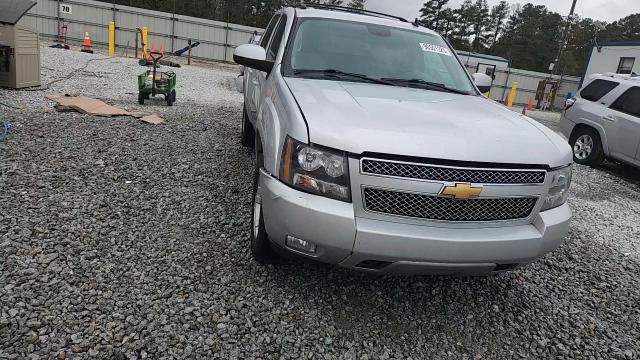 2013 Chevrolet Avalanche Lt VIN: 3GNMCFE02DG208586 Lot: 90501225