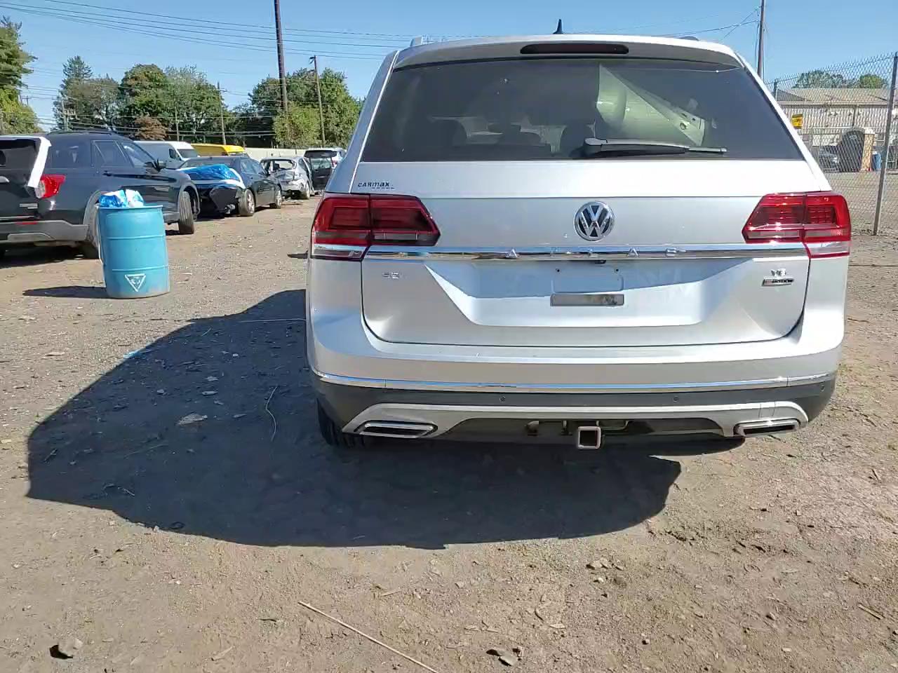 Фото: 1V2NR2CA7JC572273