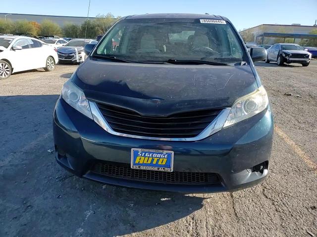 2012 Toyota Sienna Le VIN: 5TDKK3DC8CS221923 Lot: 85690445