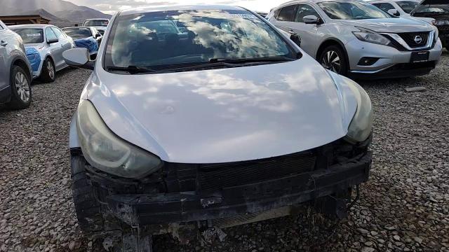 2016 Hyundai Elantra Se VIN: 5NPDH4AE5GH686867 Lot: 85759075