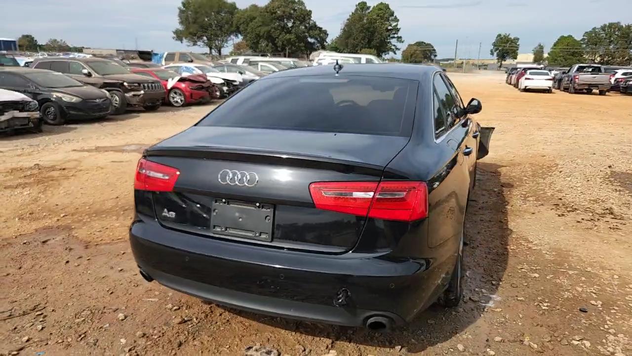 Фото: WAUGFAFC0EN077477