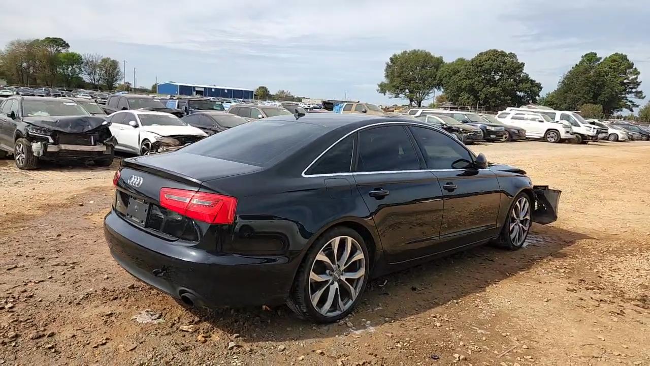 Фото: WAUGFAFC0EN077477