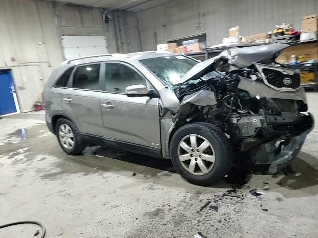 2012 Kia Sorento Base VIN: 5XYKTDA28CG279591 Lot: 84230325