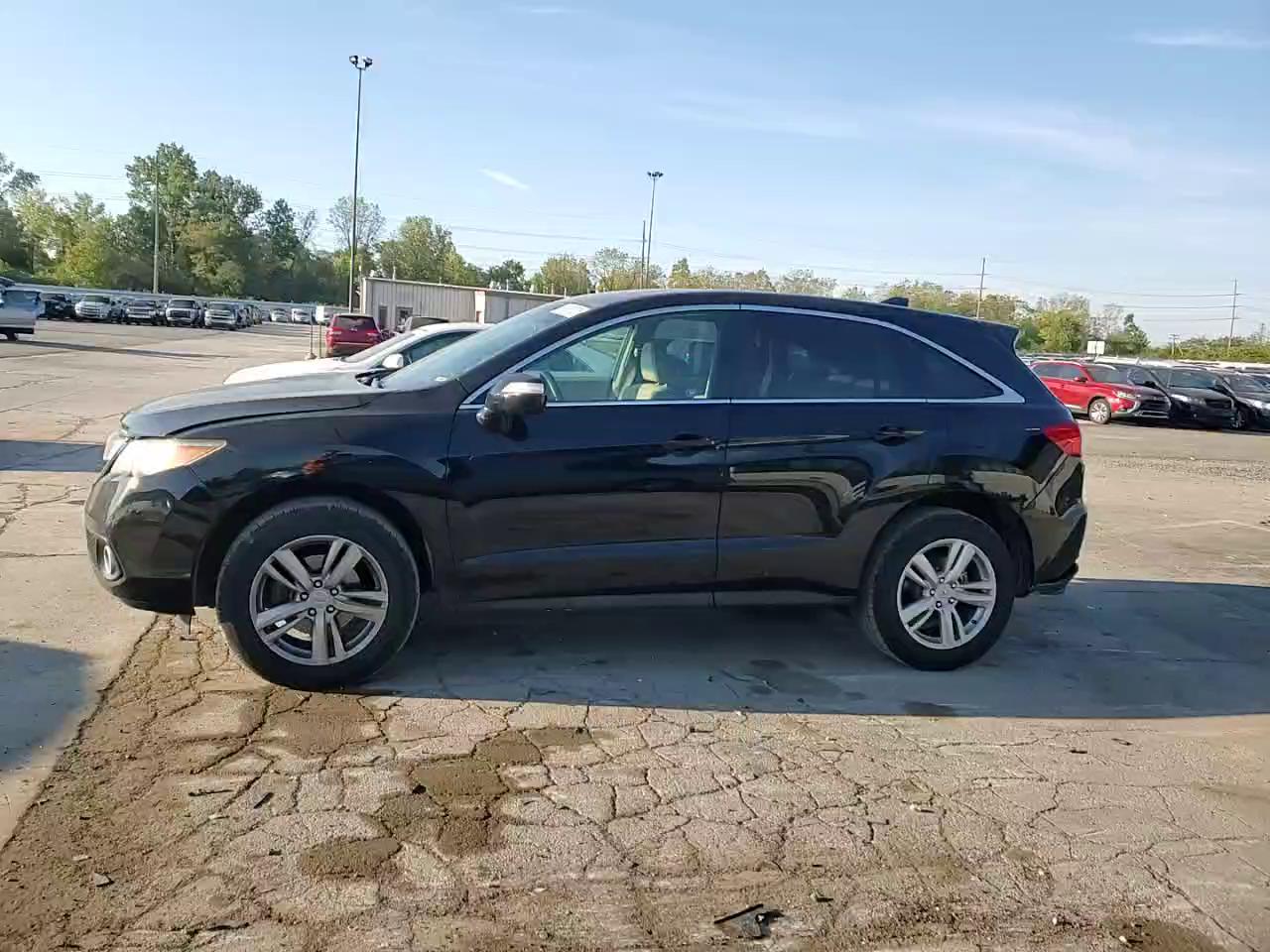 Фото: 5J8TB4H59DL011597