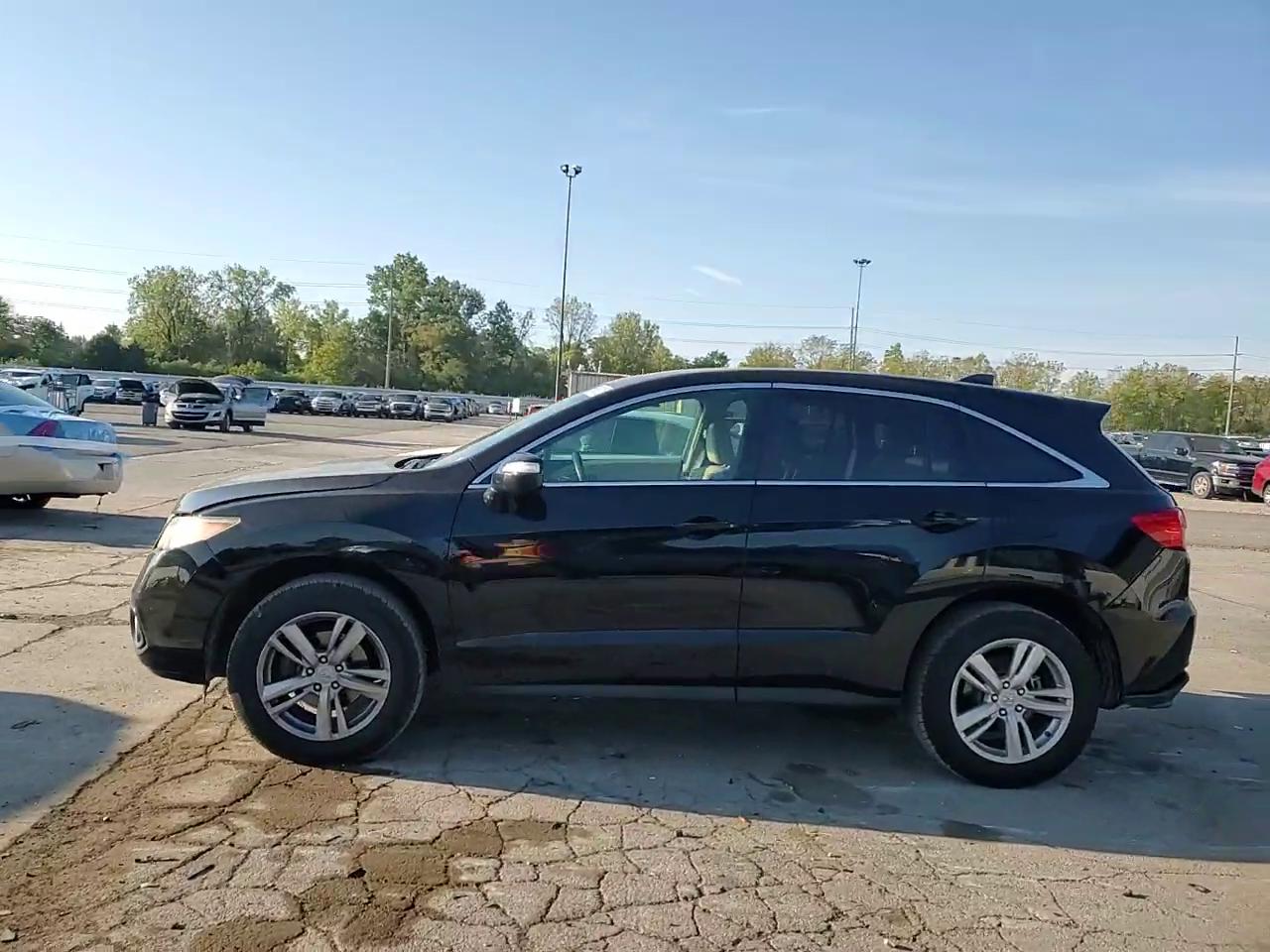 Фото: 5J8TB4H59DL011597