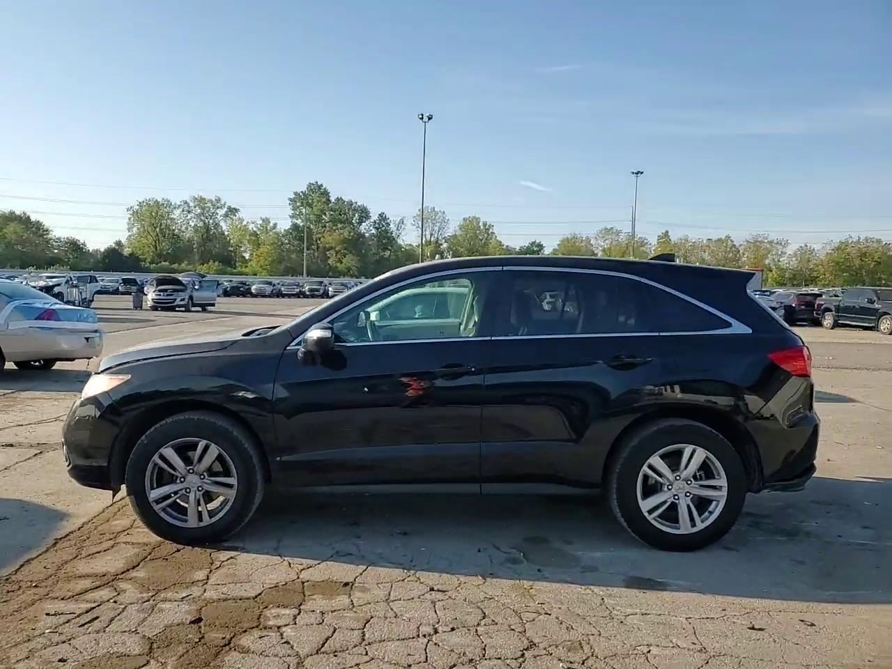 Фото: 5J8TB4H59DL011597