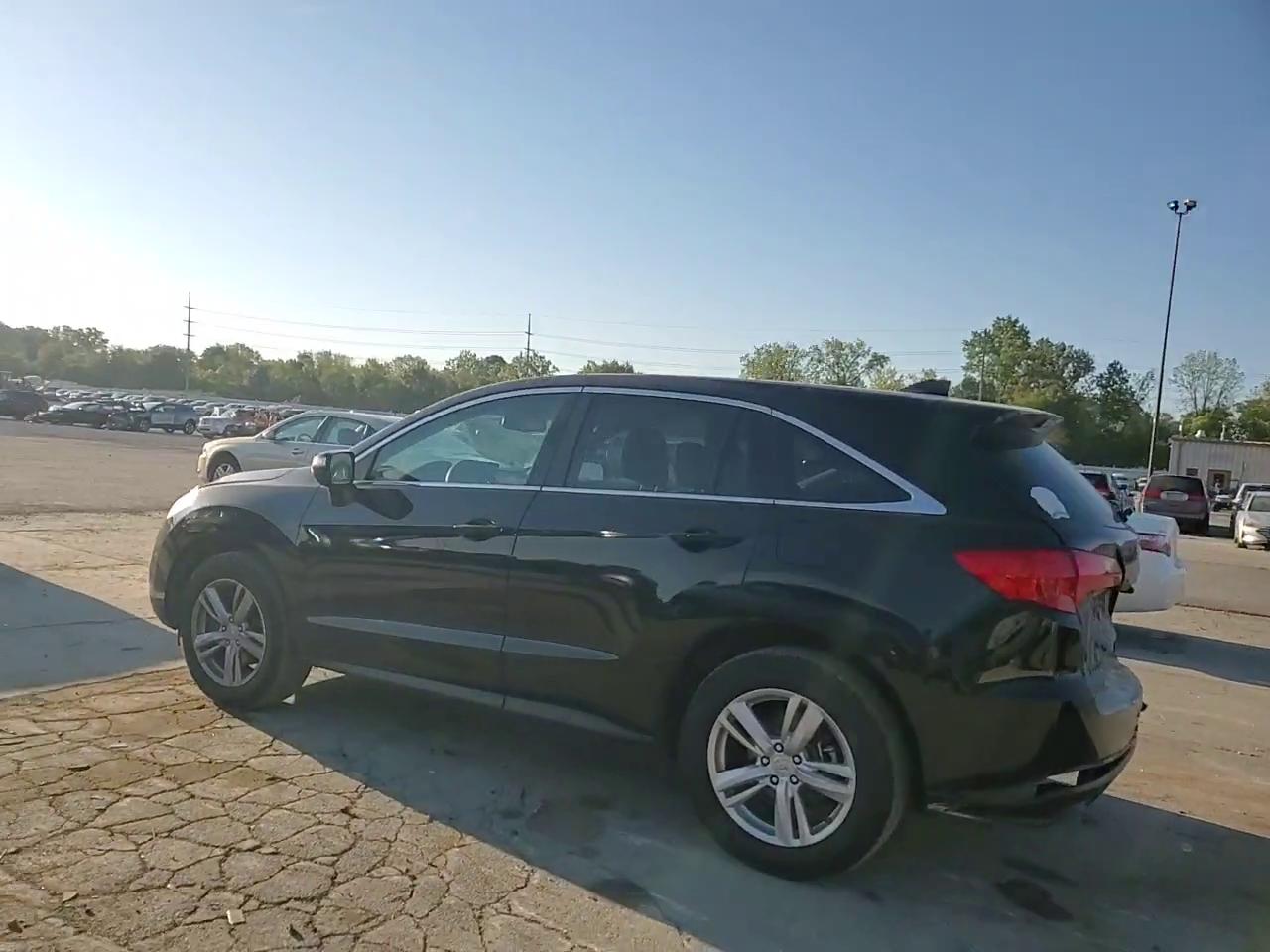 Фото: 5J8TB4H59DL011597