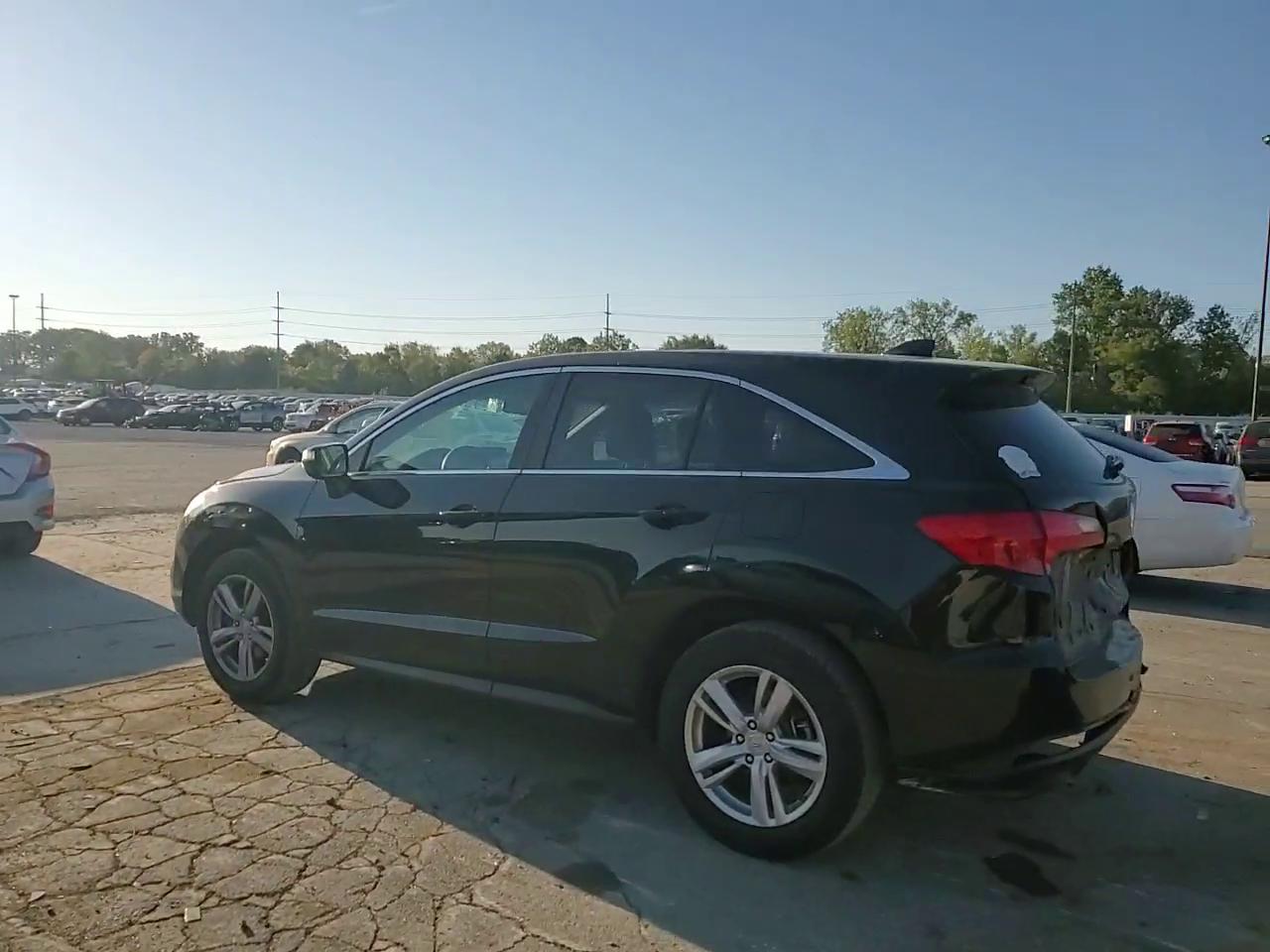 Фото: 5J8TB4H59DL011597