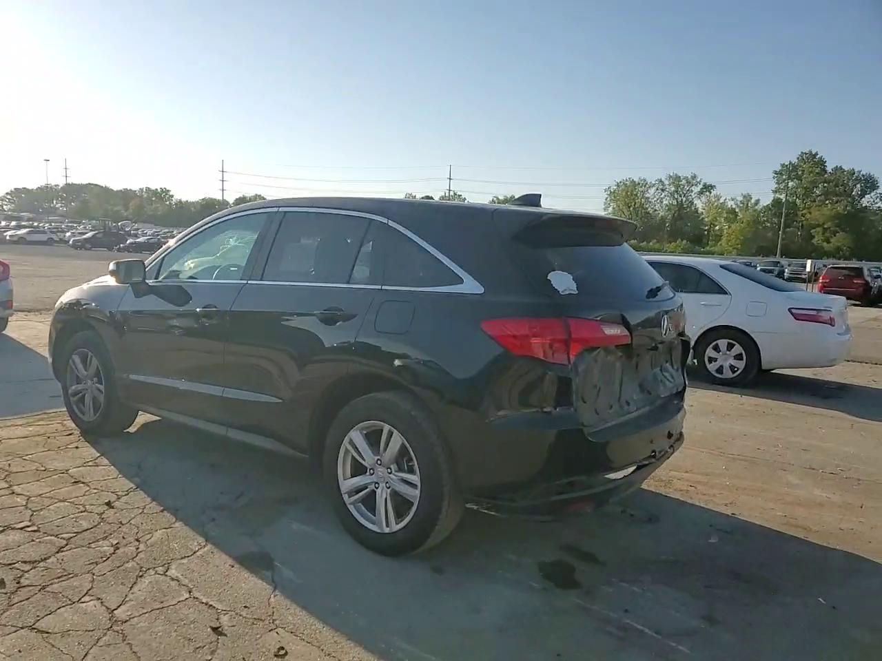 Фото: 5J8TB4H59DL011597