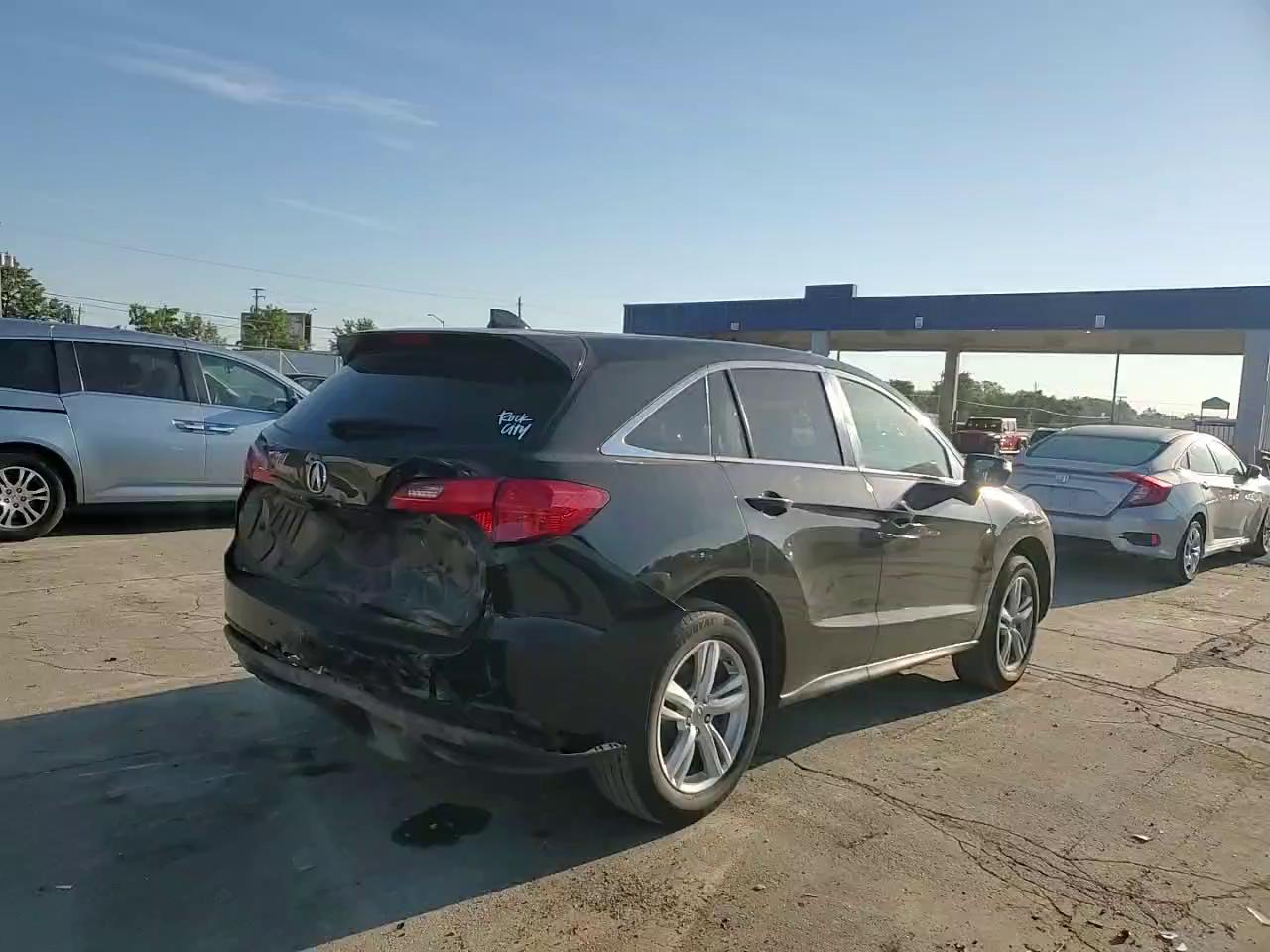 Фото: 5J8TB4H59DL011597