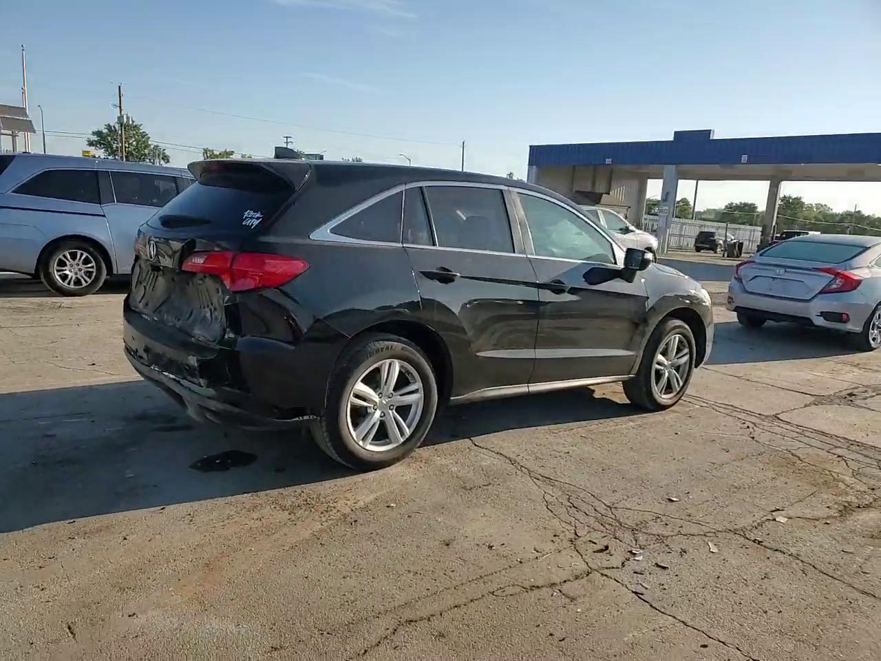 Фото: 5J8TB4H59DL011597