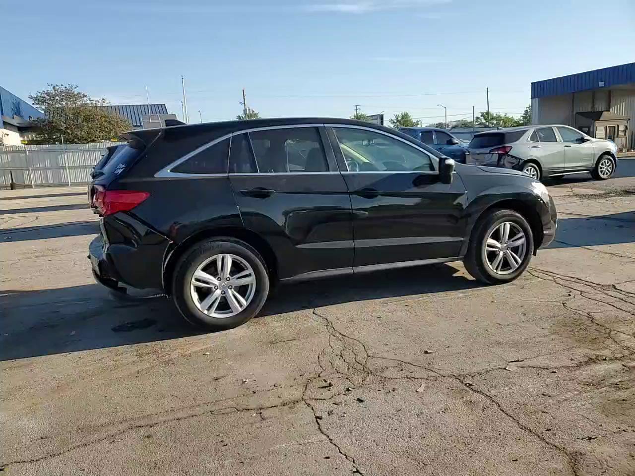 Фото: 5J8TB4H59DL011597