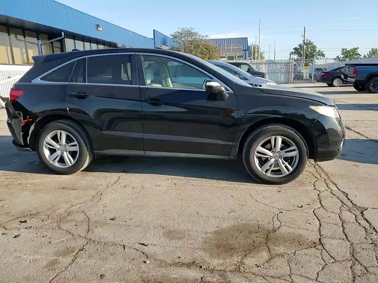 Фото: 5J8TB4H59DL011597