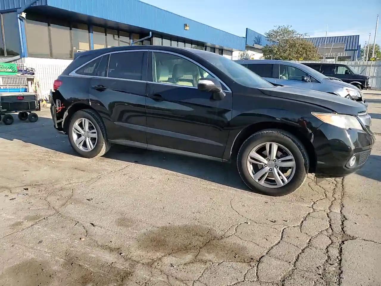 Фото: 5J8TB4H59DL011597