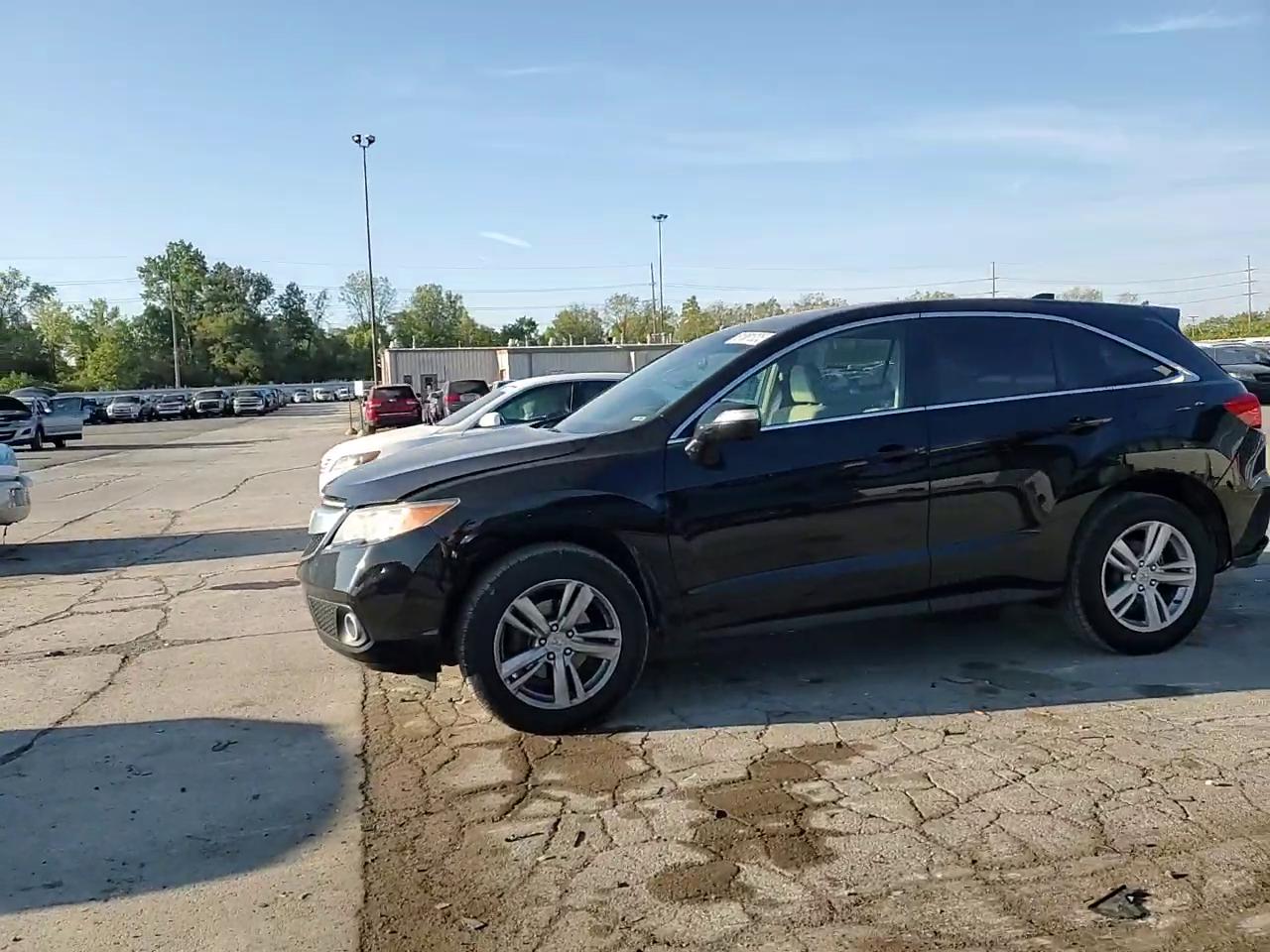 Фото: 5J8TB4H59DL011597